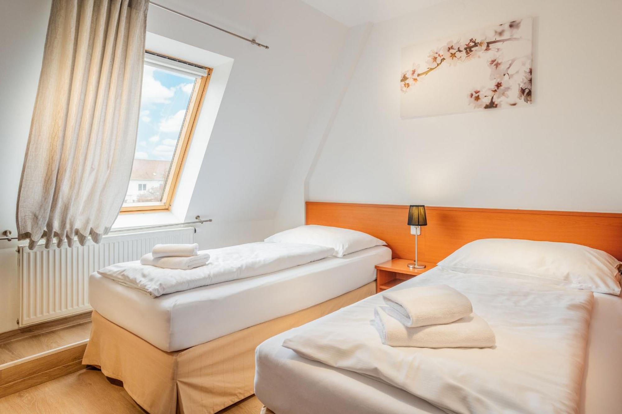 Wine Wellness Hotel Amande Hustopecze Zewnętrze zdjęcie