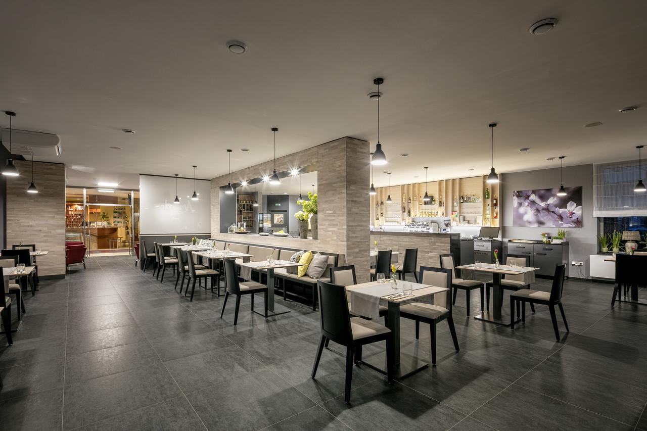 Wine Wellness Hotel Amande Hustopecze Zewnętrze zdjęcie