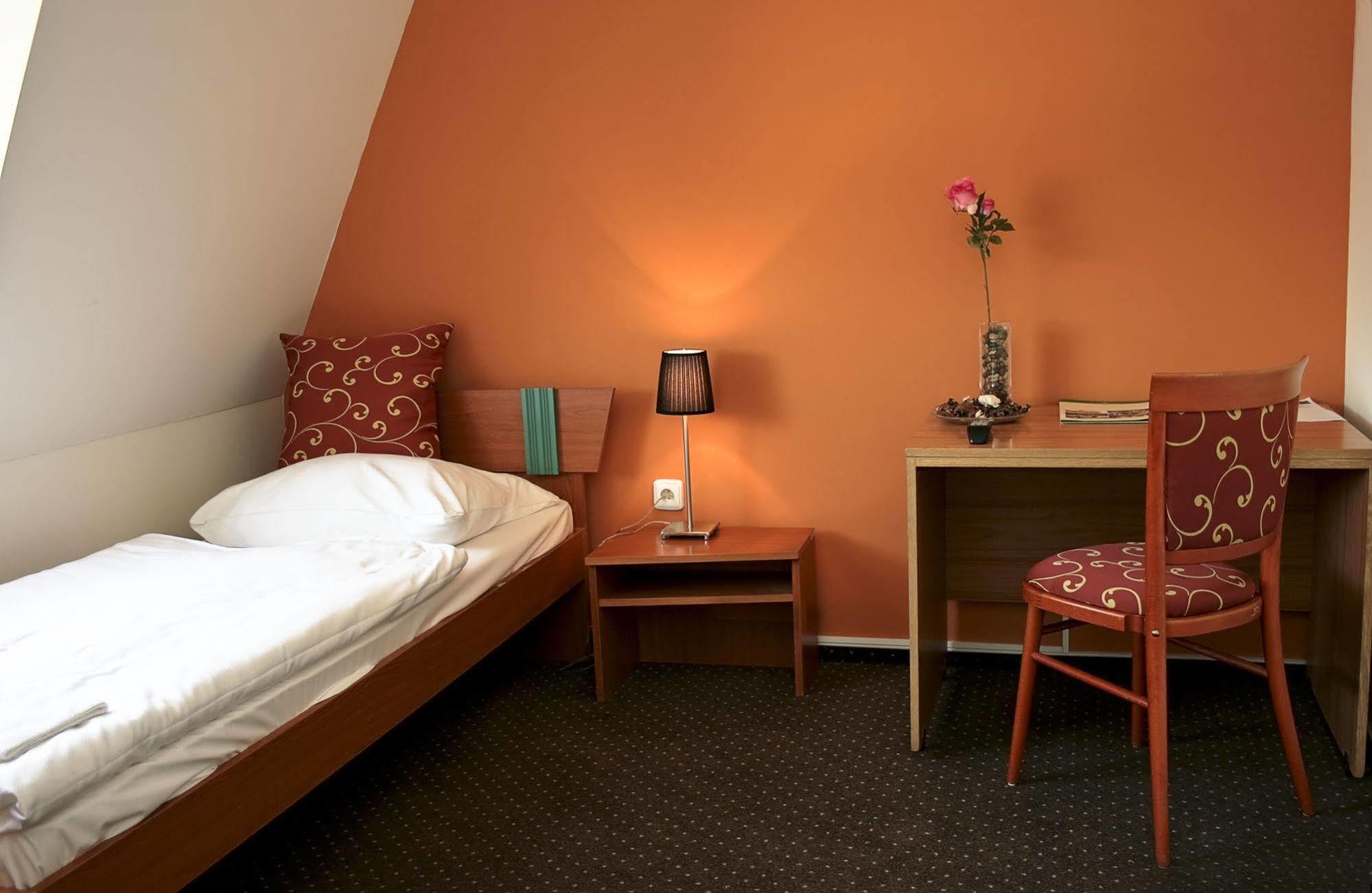 Wine Wellness Hotel Amande Hustopecze Zewnętrze zdjęcie