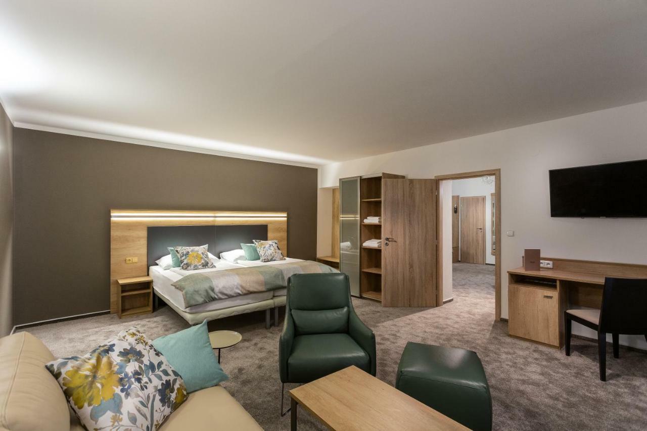 Wine Wellness Hotel Amande Hustopecze Zewnętrze zdjęcie